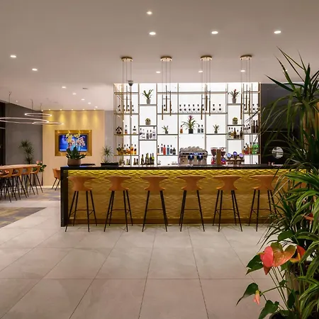 Hilton Garden Centre 4* بودابست