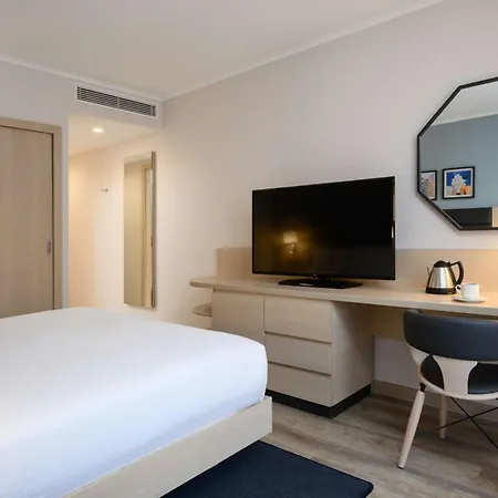 Szálloda Hilton Garden Centre 4*