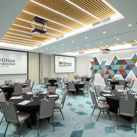 Hilton Garden Centre 4*