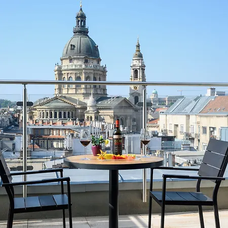 Hilton Garden Centre