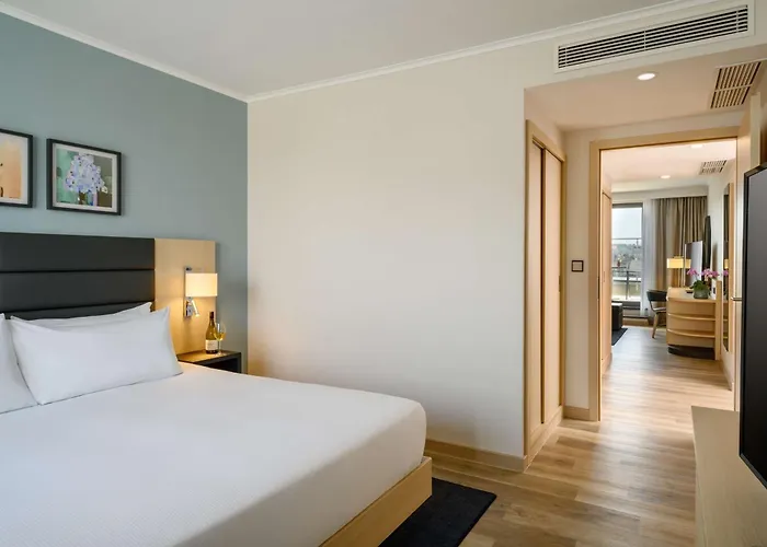 Hilton Garden Centre 4*