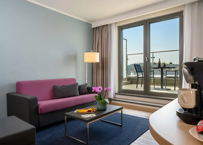 Hilton Garden Centre Hotel