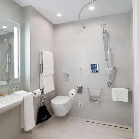 Hilton Garden Centre Szálloda