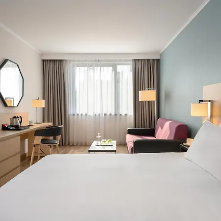 Отель Hilton Garden Centre 4*